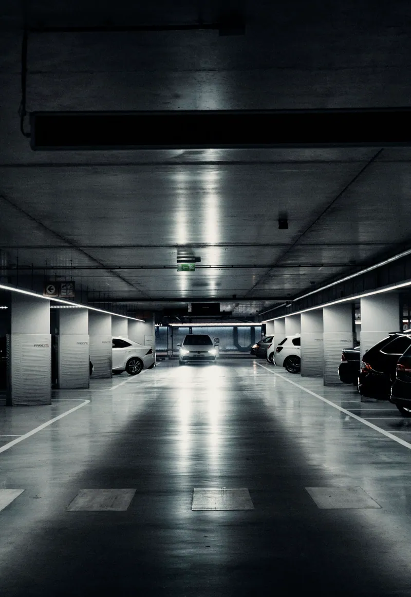 Parking ispred teretane Iron District